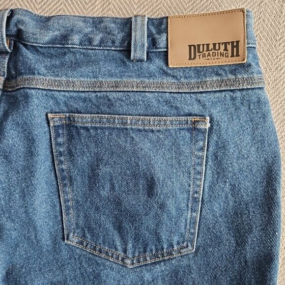 Duluth Trading Co. Jeans Men's 42 X 30 Medium Wash 85058 Heavy Duty Denim - Picture 5 of 16